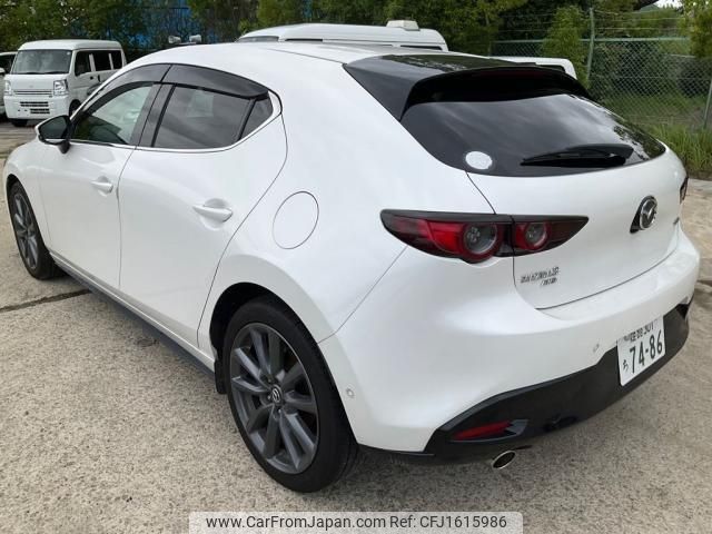 mazda mazda3-fastback 2021 CFJ1615986 image 2