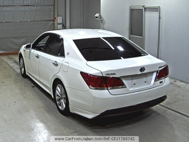 toyota crown 2015 CFJ1769742 image 2