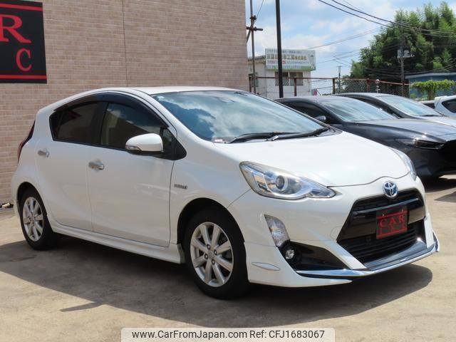 toyota aqua 2017 CFJ1683067 image 2