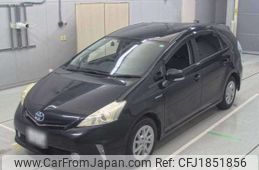 toyota prius-α 2013 CFJ1851856
