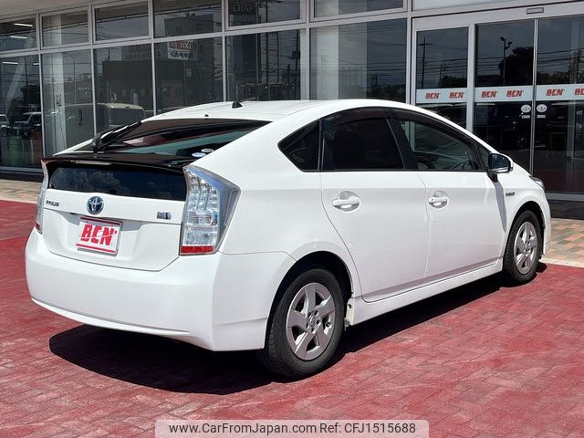 toyota prius 2011 CFJ1515688 image 2