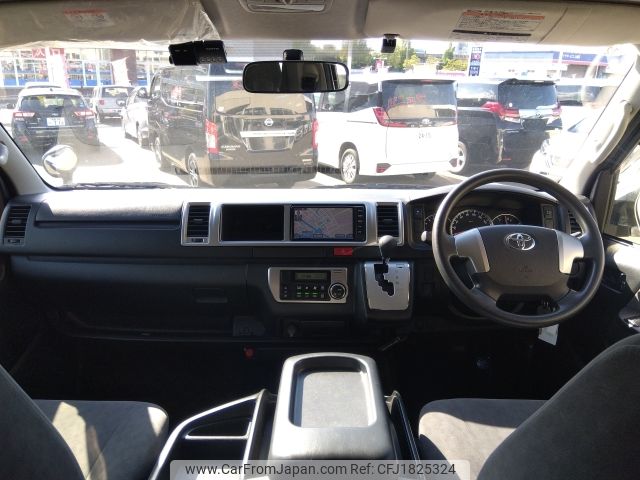 toyota hiace-wagon 2016 CFJ1825324 image 2