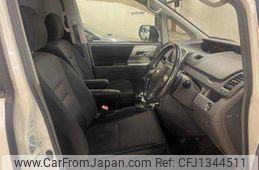 toyota voxy 2008 504928-931071