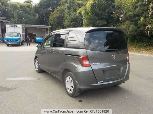 honda freed-spike 2012 CFJ1601820 image 2