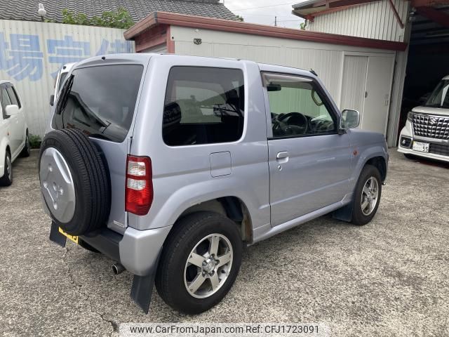 nissan kix 2012 CFJ1723091 image 2