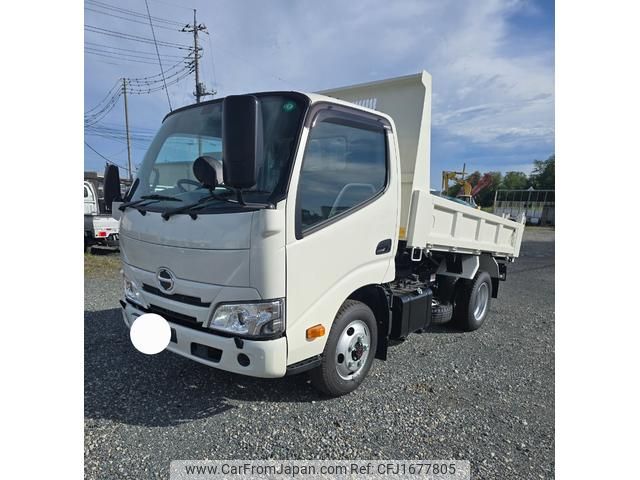 hino dutro 2025 CFJ1677805 image 1