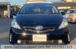 toyota prius-α 2013 CFJ1821329