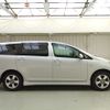 toyota wish 2005 ENHANCEAUTO_1_ea285508 image 2