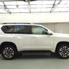 toyota land-cruiser-prado 2022 ENHANCEAUTO_1_ea283982 image 2