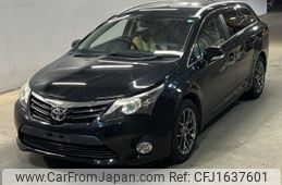 toyota avensis 2012 CFJ1637601