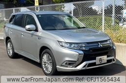 mitsubishi outlander-phev 2019 CFJ1565434