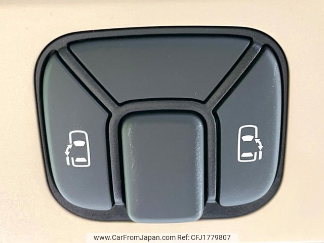 toyota vellfire 2010 CFJ1779807 image 2