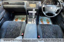 toyota crown 2002 CFJ1785724