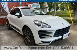 porsche macan 2015 CFJ1538601