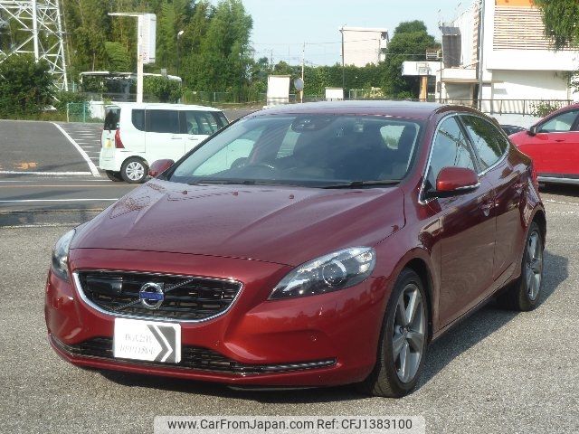 volvo v40 2013 -VOLVO 【名変中 】--Volvo V40 MB4164T--2054941---VOLVO 【名変中 】--Volvo V40 MB4164T--2054941- image 1