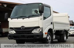 hino dutro 2018 CFJ1782363