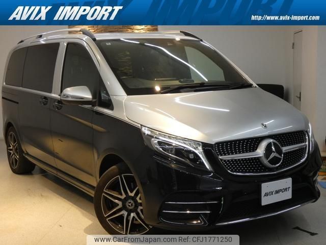 mercedes-benz v-class 2022 CFJ1771250 image 1
