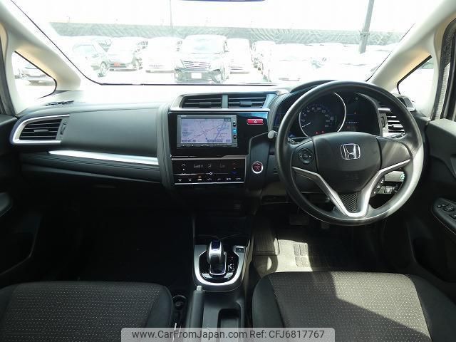 Honda-Fit-Hybrid-interior