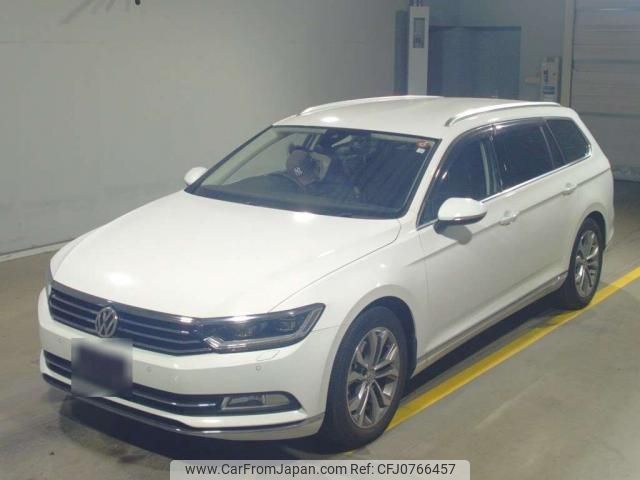 volkswagen passat-variant 2016 quick_quick_DBA-3CCZE_WVWZZZ3CZGE113956 image 1