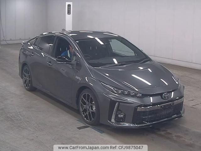 toyota prius-phv 2018 quick_quick_DLA-ZVW52_ZVW52-3081377 image 1