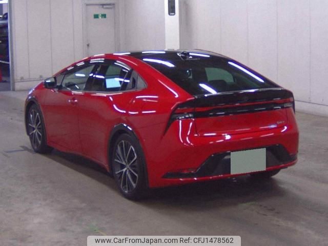toyota prius 2023 quick_quick_6AA-MXWH60_MXHW60-4001993 image 2
