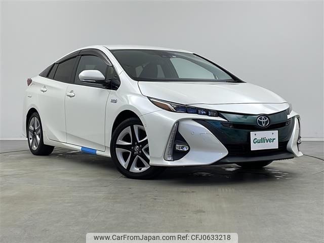 toyota prius-phv 2017 -TOYOTA--Prius PHV DLA-ZVW52--ZVW52-3037460---TOYOTA--Prius PHV DLA-ZVW52--ZVW52-3037460- image 1