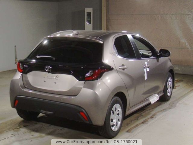 toyota yaris 2025 CFJ1750021 image 2