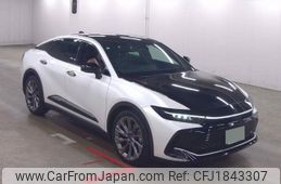 toyota crown 2023 CFJ1843307