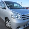 toyota noah 2009 REALMOTOR_Y2021100519HD-12 image 2