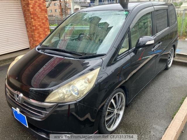 honda stepwagon 2005 -HONDA--Stepwgn DBA-RG1--RG1-1028569---HONDA--Stepwgn DBA-RG1--RG1-1028569- image 2