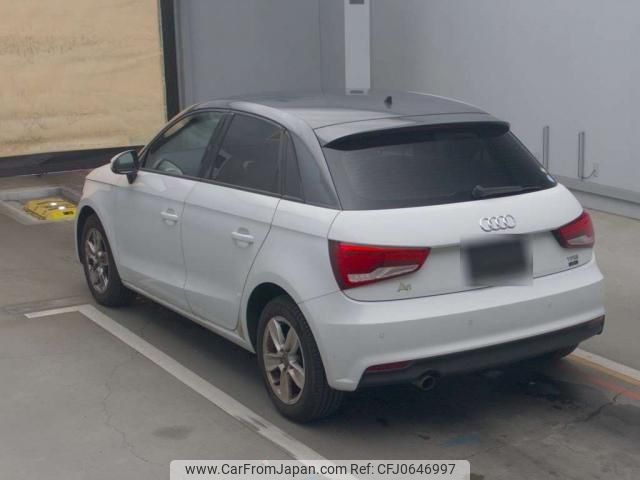 audi a1-sportback 2015 quick_quick_DBA-8XCHZ_WAUZZZ8X8GB032774 image 2