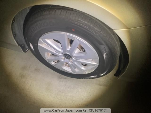 toyota prius 2016 CFJ1670174 image 2