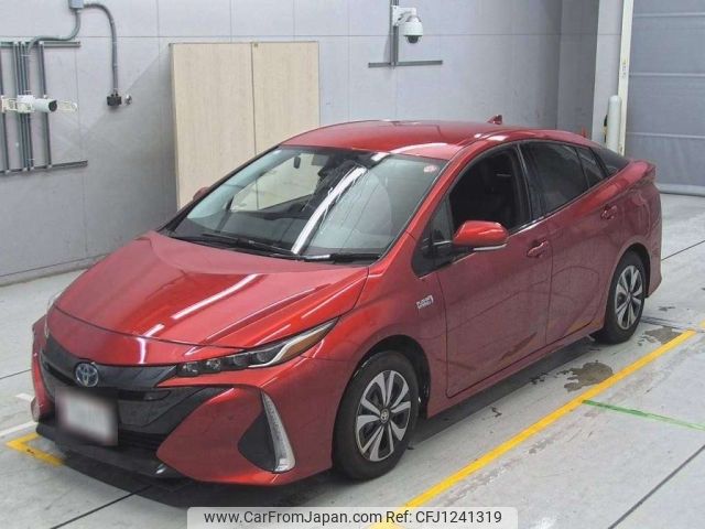 toyota prius-phv 2018 -TOYOTA--Prius PHV ZVW52-3092802---TOYOTA--Prius PHV ZVW52-3092802- image 1