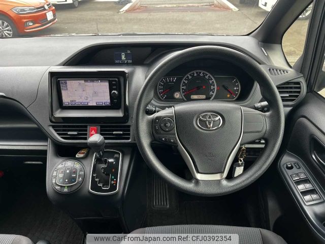 toyota voxy 2017 -TOYOTA--Voxy DBA-ZRR80--ZRR80-0304386---TOYOTA--Voxy DBA-ZRR80--ZRR80-0304386- image 2