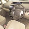 toyota noah 2013 CFJ1610169 image 4