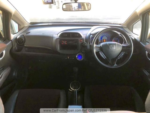 honda fit-shuttle-hybrid 2012 CFJ1772536 image 2