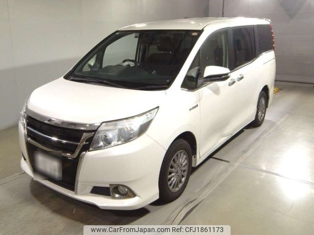 toyota esquire 2015 CFJ1861173 image 1