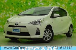 toyota aqua 2013 CFJ1613118