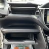 toyota voxy 2017 CARSENSOR_JP_AU6367975877 image 43