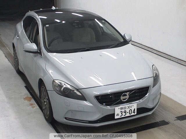 volvo v40 2013 -VOLVO 【野田 301ﾇ3904】--Volvo V40 MB4164T-D2023426---VOLVO 【野田 301ﾇ3904】--Volvo V40 MB4164T-D2023426- image 1