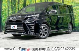 toyota voxy 2018 quick_quick_ZRR80W_ZRR80-0397987