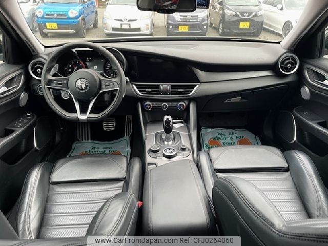 alfa-romeo giulia 2017 -ALFA ROMEO--Alfa Romeo Giulia ABA-95220--ZAREAEGN4H7564597---ALFA ROMEO--Alfa Romeo Giulia ABA-95220--ZAREAEGN4H7564597- image 2