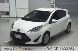 toyota aqua 2018 CFJ1633264