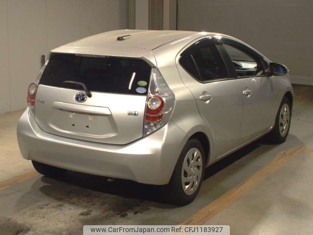 toyota aqua 2014 -TOYOTA--AQUA NHP10-6335109---TOYOTA--AQUA NHP10-6335109- image 2