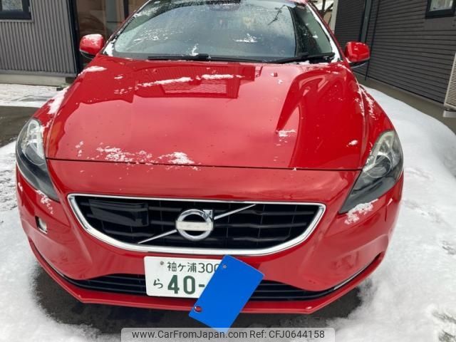 volvo v40 2014 -VOLVO--Volvo V40 DBA-MB4164T--YV1MV485BE2142311---VOLVO--Volvo V40 DBA-MB4164T--YV1MV485BE2142311- image 1