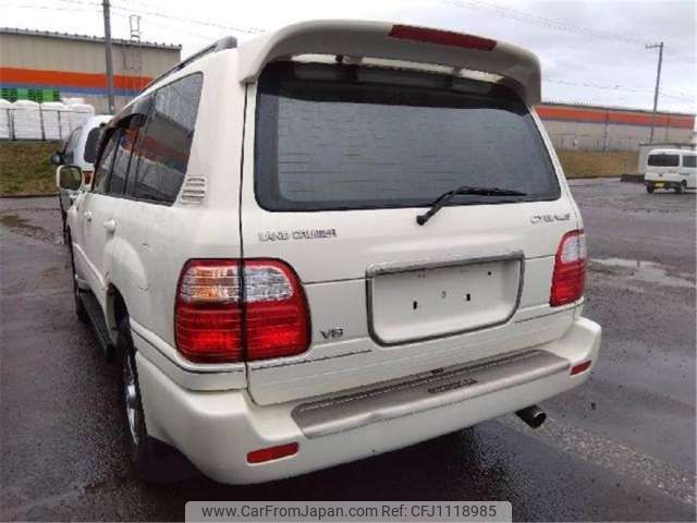 toyota land-cruiser-wagon 2002 -TOYOTA--Land Cruiser Wagon GF-UZJ100W--UZJ100-0136117---TOYOTA--Land Cruiser Wagon GF-UZJ100W--UZJ100-0136117- image 2