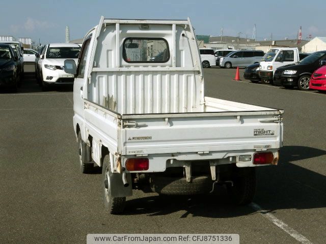 mitsubishi minicab-truck 1995 No.14913 image 2