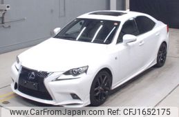 lexus is 2015 CFJ1652175