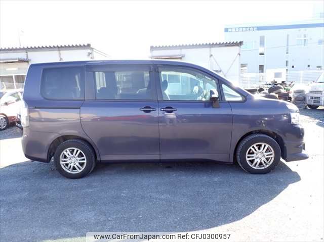 toyota voxy 2007 NIKYO_FG91058 image 1