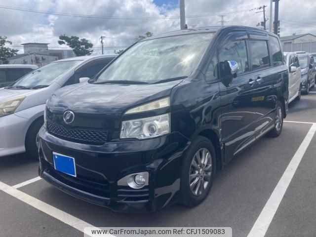 toyota voxy 2012 CFJ1509083 image 2